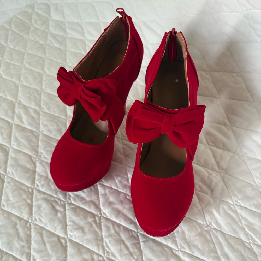 DOTACOKO Red Platform Velvet Bow Heels